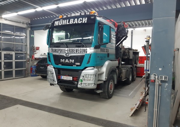 Schadensbehebung Nutzfahrzeug