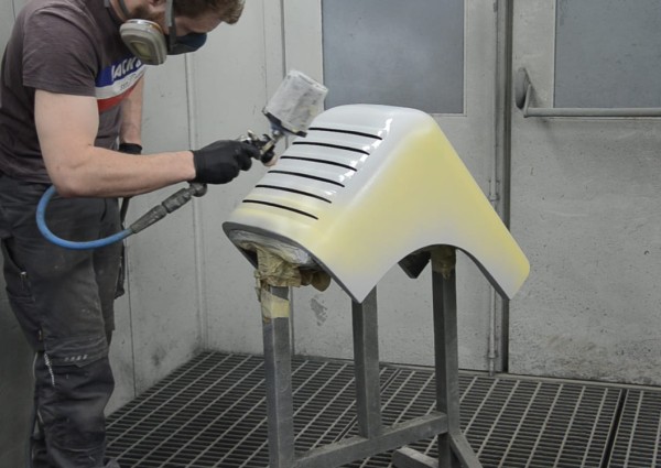 Handgefertigte Traktorhaube