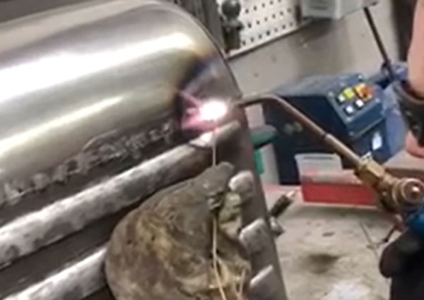 Handgefertigte Traktorhaube